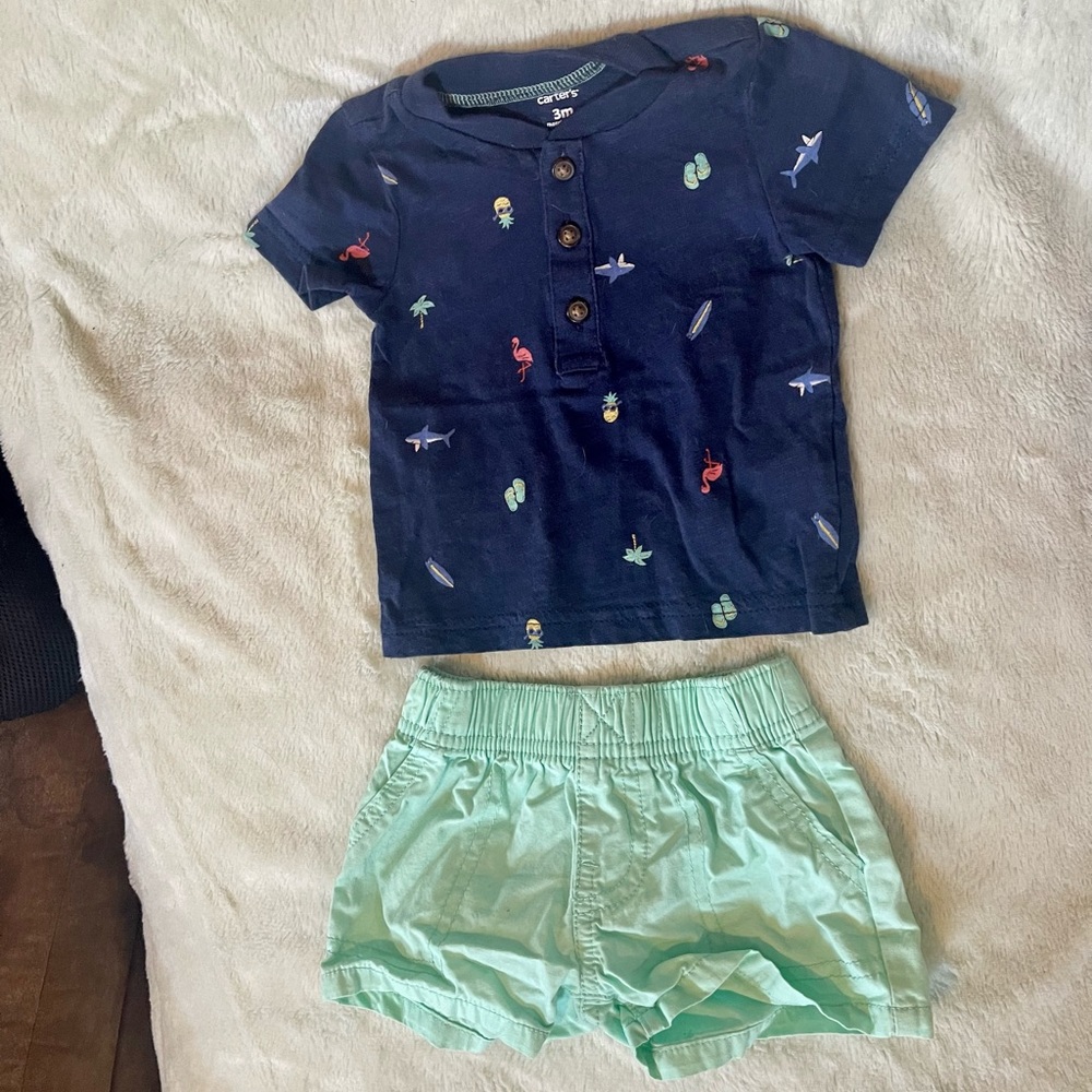 Carter's 2 Piece Short Sleeve Shirt and Shorts 3months